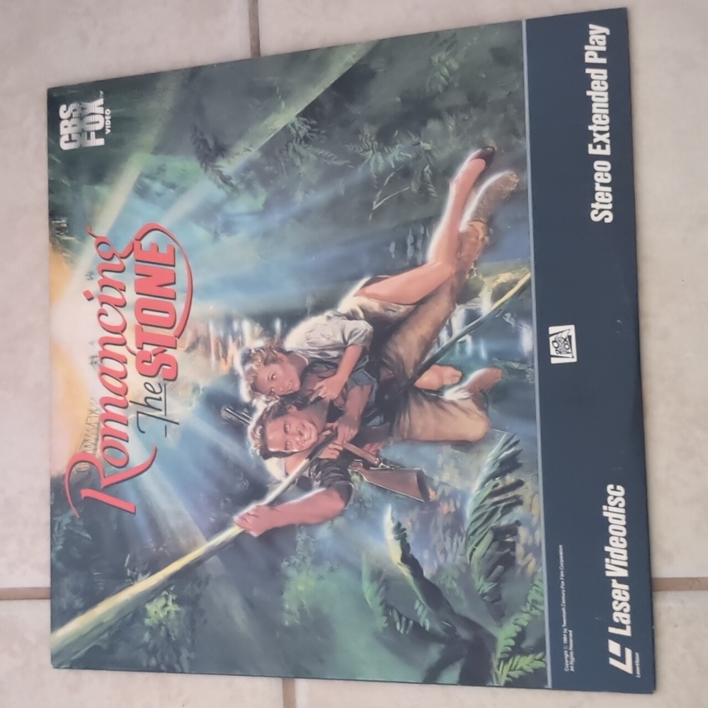 Romancing The Stone Michael Douglas Kathleen Turner Laserdisc